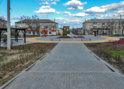 "Раньше этот "пятачок" в Камышине проезжали, не притормозив, - не переучились и сейчас", - камышанин