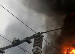 В Камышине в поселке Нефтебазы произошло возгорание в трансформаторной будке