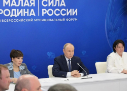 Почему волгоградский политолог уверен, что называть "сбитым летчиком" экс-мэра города-героя  Ирину Гусеву рано