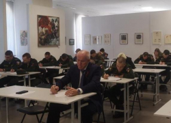 Председатель Камышинской городской думы Владимир Пономарев "щелкает" всероссийские диктанты один за другим!