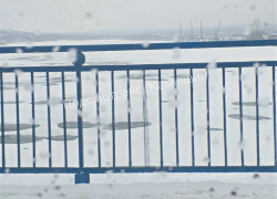 В Камышине к Новому году замерзла Камышинка