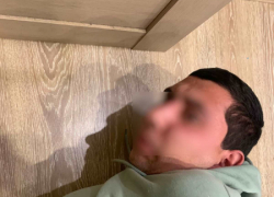 Оперативники в Волгограде положили "лицом в пол" создателя вооруженной банды - москвича 