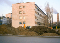 Напротив строящегося в Камышине детского сада среди зимы начались масштабные "раскопки"? - камышанин