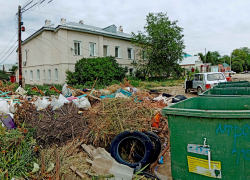 Мусорная свалка на улице Лазарева в Камышине претендует на городскую кучу-рекордсменку