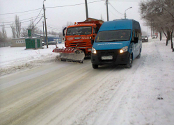 В день визита в Камышин губернатора Андрея Бочарова на городских улицах увеличилось количество снегоуборочной техники