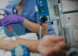 В Камышине скончался 17-летний молодой человек, выпавший из кафе "Шарт"