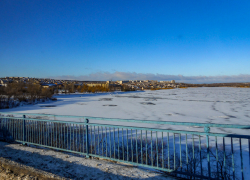 Штормовое предупреждение из-за ветра 30 метров в секунду продлено в Волгоградской области 