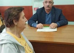 Еще один депутат Камышинской городской думы записал вопросы избирателей, что бывает дальше с записанными вопросами - неизвестно