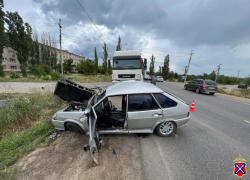 На трассе между Камышином и Волгоградом в один день случились две аварии, в том числе смертельная