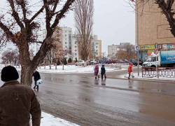 Камышане "напрашиваются" на строгости и показывают, где полиция должна штрафовать их нещадно за нарушение правил дорожного движения