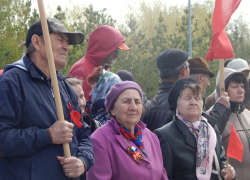 В Камышине первыми собрались на первомайский митинг коммунисты