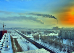 В Волжском снежный сугроб помог остаться в живых выпавшему с пятого этажа ребенку