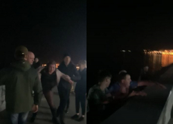 В Камышине перевернулся спасательный катер: погиб сотрудник ДПС, ребенок пропал, четверо в больнице, - "Блокнот Волгограда"