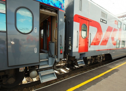 10 пассажирских поездов, которыми ездят и камышане, простояли четыре часа под Абганерово