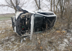 Водитель и пассажирка погибли на месте трагедии, на трассе Камышин - Ольховка