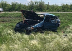 Водитель бросил раненных им, истекающих кровью девушку и парня на трассе и скрылся