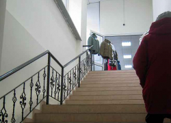 Очень неудобно, что магазины в Камышине забираются на вторые этажи и выше, - камышанка