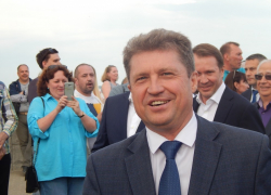 Камышане настаивают, чтобы итогом театрального фестиваля в Камышине стало предоставление муниципального жилья приглашенному  режиссеру 