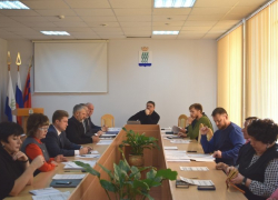 Бюджет Камышина-2019 легко прошел "нулевое" чтение на депутатской комиссии