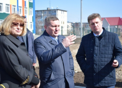 Порцию критики от губернатора получили власти Камышина  за долгую раскачку с новым детсадом