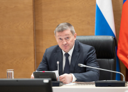 Андрей Бочаров проводит заседание по вопросам обеспечения безопасности в праздничный период