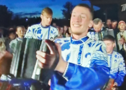 Образцовый ансамбль "Колокольчик" из Камышина вновь задорно "прозвенел" на Первом канале 