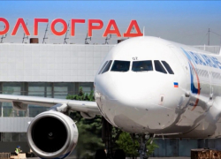 В Волгограде экстренно сел самолет из Грозного, потому что на борту умирала двухлетняя девочка