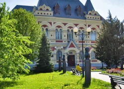 Еще одна короткая рабочая неделя началась у камышан 5 мая