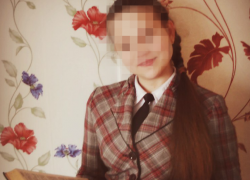 Студентка за рулем "Киа Рио", вылетевшая на тротуар и сбившая женщину, легко отделалась