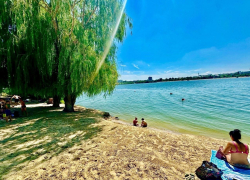 В Камышине купальщики назвали платный пляж "Шарт" местными "Мальдивами", но...