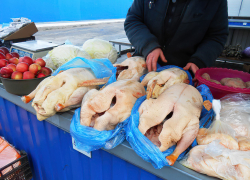 Ешьте, гости дорогие! Подсчитано, во сколько россиянам обойдется новогодний стол