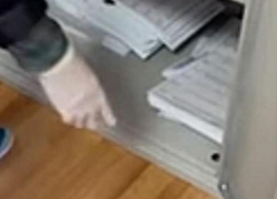 Камышин попал в российский выборный скандал из-за шкафа для бюллетеней с якобы двойным дном