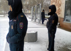 В Камышине накануне массовых мероприятий в День защитника Отечества  городская антитеррористическая комиссия проинструктировала жителей