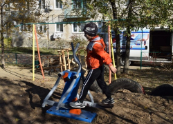 В Камышине цивилизация в виде спортплощадки дошла до Южного городка