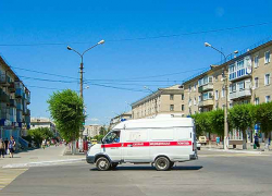 В Камышине в шестом микрорайоне мадам на "Акценте" наехала на 6-летнюю девочку