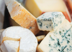 Гурман-волгоградец попался с элитными сырами из Европы, его деликатесы сожгли