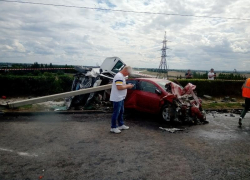 В соцсетях предлагают ребенка с оторванной в ДТП на ГЭС рукой срочно отправить в Санкт-Петербург, - "Блокнот Волгограда" (видео)