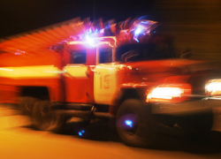 В селе Вихлянцево Камышинского района чуть не сгорел хозяин деревянного дома