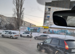 В Камышине на "кольце" у бывшей "Кометы" в ДТП досталось "Ладе Калине"
