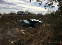 На трассе между Камышином и Волгоградом пожилой водитель угодил в кювет