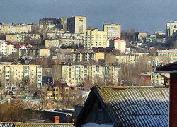 Чиновники и депутаты хотят устанавливать плату за капремонт жителям Волгоградской области сразу на три года, с разбивкой по годам