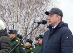 В Камышине Станислав Зинченко опубликовал личное приглашение для камышан на 2 февраля, о новой стеле не сказал ничего - как будто и нет темы