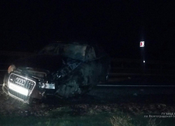 На трассе между Камышином и Волгоградом "Форд" ночью влетел в "Ауди"