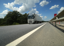 "Места концентрации ДТП" обустроены ограждениями на федеральной трассе, проходящей через Камышинский район