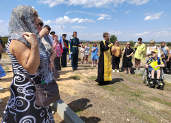 На могилы камышан, погибших в СВО, пришли 2 августа простые горожане (ВИДЕО)