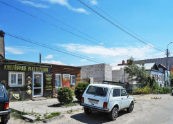 Иду по нашей тихой улице - неужели опять магазин возводят? - камышанка