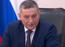 Губернатор Волгоградской области Андрей Бочаров прокомментировал ситуацию в регионе после захвата заложников в колонии