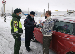 Сегодня, 30 декабря, сотрудники Камышинского ОГИБДД проводят рейд "Детское автокресло"