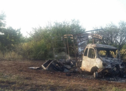 Водители чудом уцелели в столкнувшихся и загоревшихся машинах на трассе между Волгоградом и Камышином