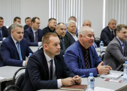 Глава Камышина Станислав Зинченко поехал учиться